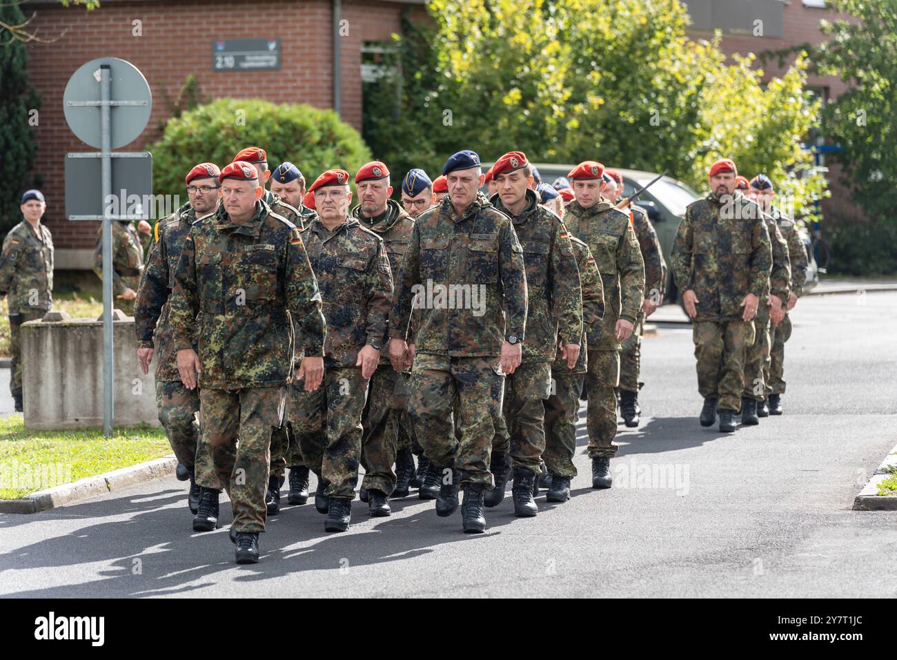 Volkach, Bavaria, Germany - October 1, 2024: Roll call of the German Armed Forces in the Mainfranken barracks in Volkach for the change of subordination of the logistics battalions 461, 467, 471 and 472 under the logistics regiment 4. march-in of the battalions *** Appel der Deutschen Bundeswehr in der Mainfranken-Kaserne in Volkach zum Unterstellungswechsel der Logistikbataillone 461, 467, 471 und 472 unter das Logistikregiment 4. Einmarsch der Bataillone Stock Photo