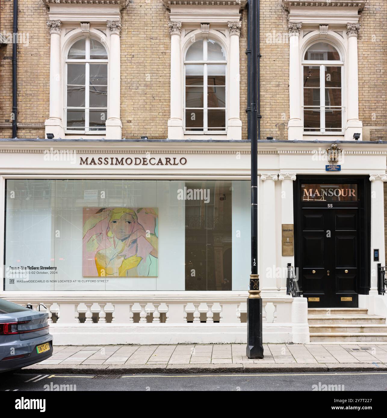 Massimodecarlo art gallery and mansour persian rug supplier, Mayfair,  London, England Stock Photo - Alamy