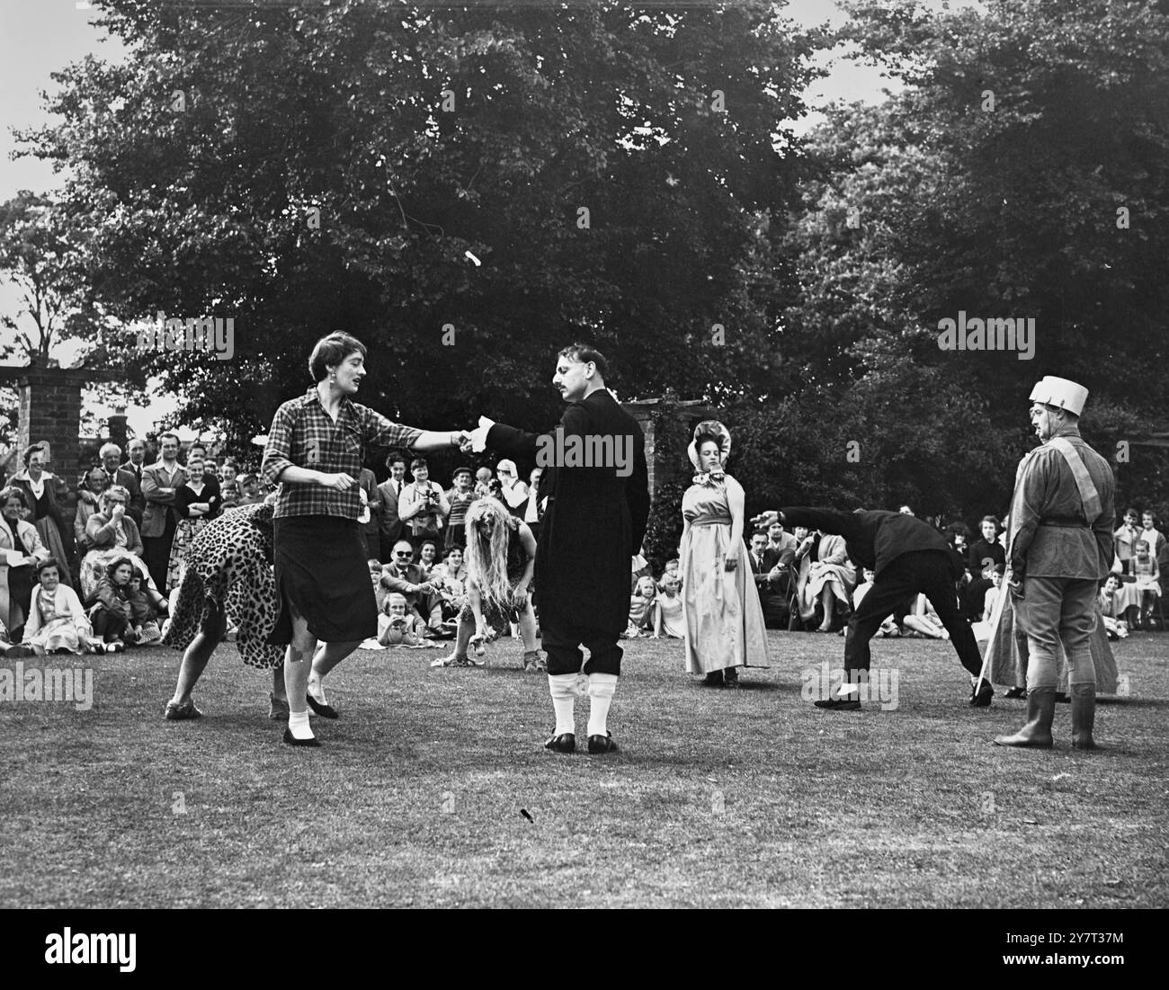 Dancing in fancy dress - - 5 June 1958 Stock Photo