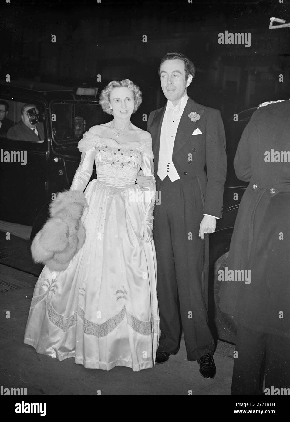AT DANCING YEARS PREMIERE TONIGHT 5 April 1950 Introduced To London at-dancing-years-premiere-tonight-5-april-1950-introduced-to-london