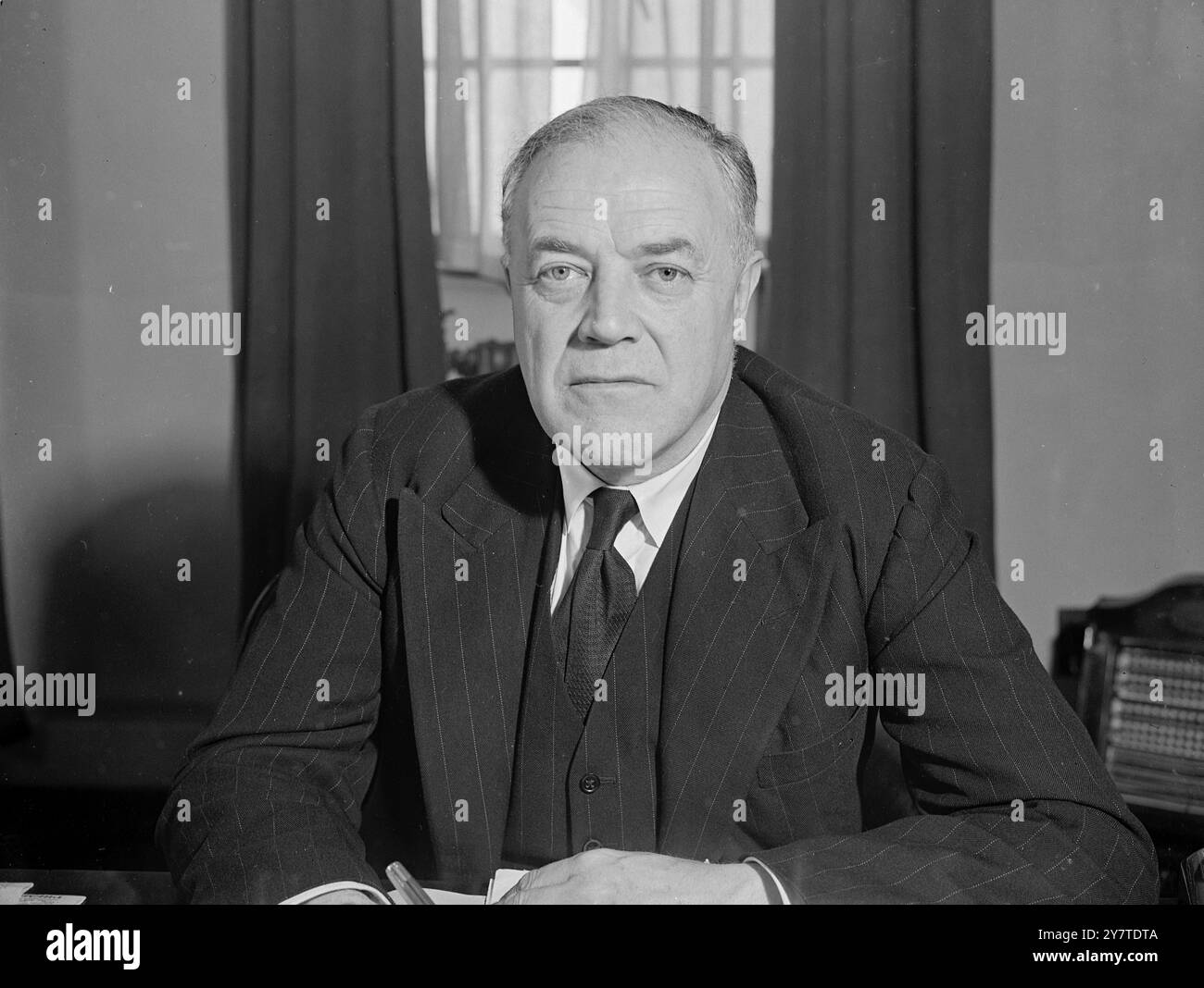 INDUSTRIALIST IN THE NEW GOVERNMENT - TODAY'S PICTURE Now presiding ...