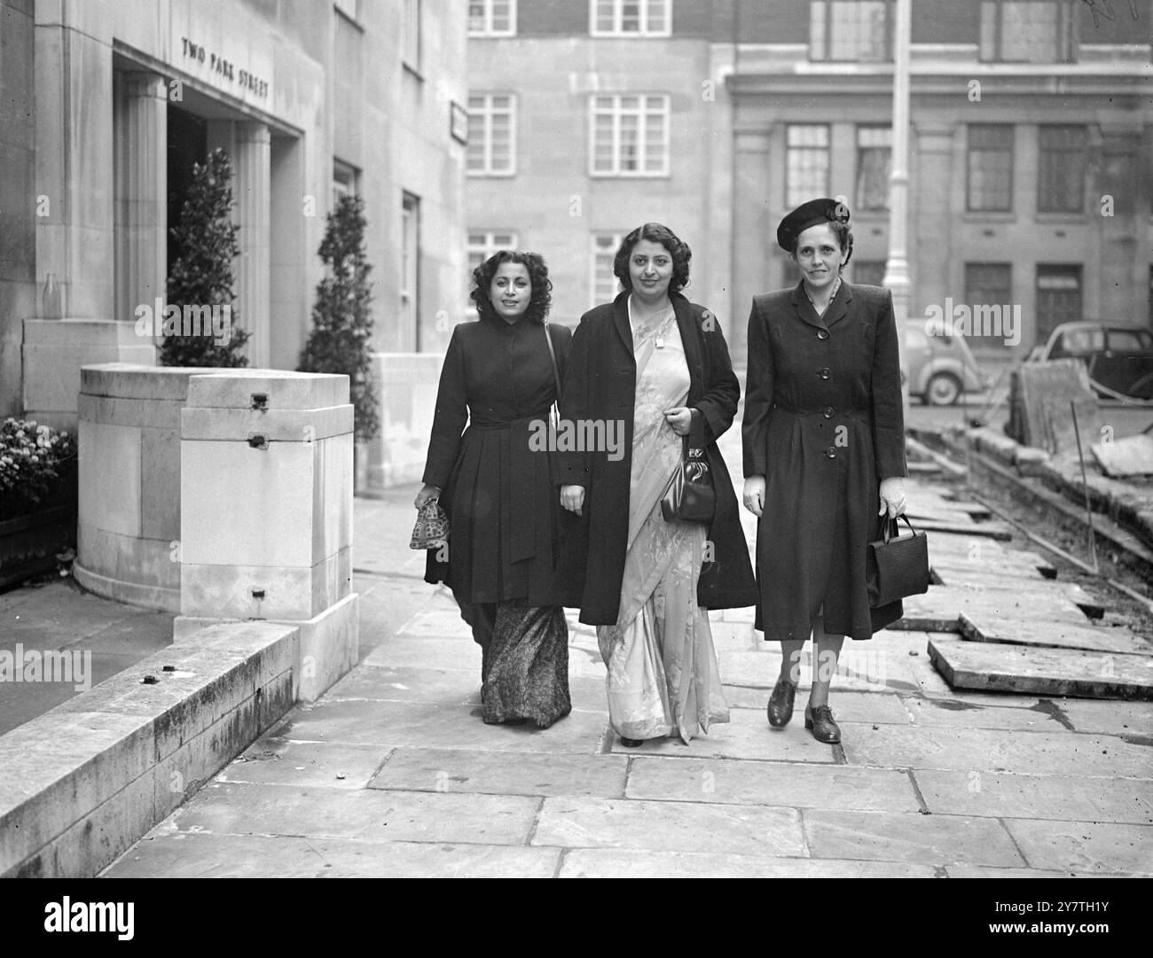 éducation route Black and White Stock Photos & Images - Alamy