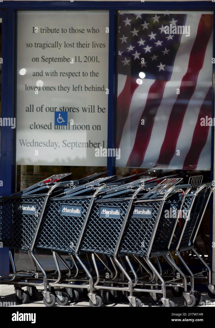 Mountain View, California., Marshalls Department Stores were closed from 10am to noon on Wednesday, September 11, 2002 in observance of seven employees that were lost aboard one of plane that crashed into the World Trade Center. The seven Marshall Department Store employees were on a buying trip flying from Boston to Los Angeles.  Marshall headquarter is in Boston,MA. Stock Photo