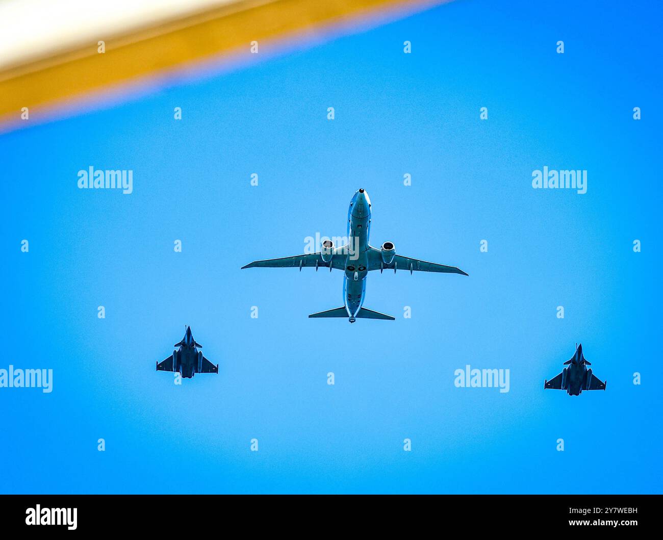 Air Show by IAF October 1, 2024, Marina Beach, Tamil Nadu, INDIA: The Indian Air Force IAF s 92nd Air Adventure Show Chennai Air Show 2024 to be held at Chennai Marina on October 6, 2024, will be joined by top adventure teams like Akash Ganga, Suryakiran and 72 aircraft, a government press release .Ahead of this a Rehearsal has been carried out at Chennai Marina Beach Credit Image: Seshadri Sukumar/ZUMA Press Wire Marina Beach Chennai INDIA Copyright: xSeshadrixSukumarx Stock Photo