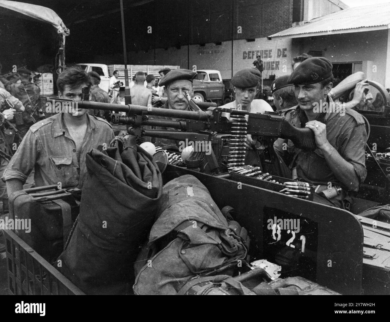 Belgian paratroopers Black and White Stock Photos & Images - Alamy