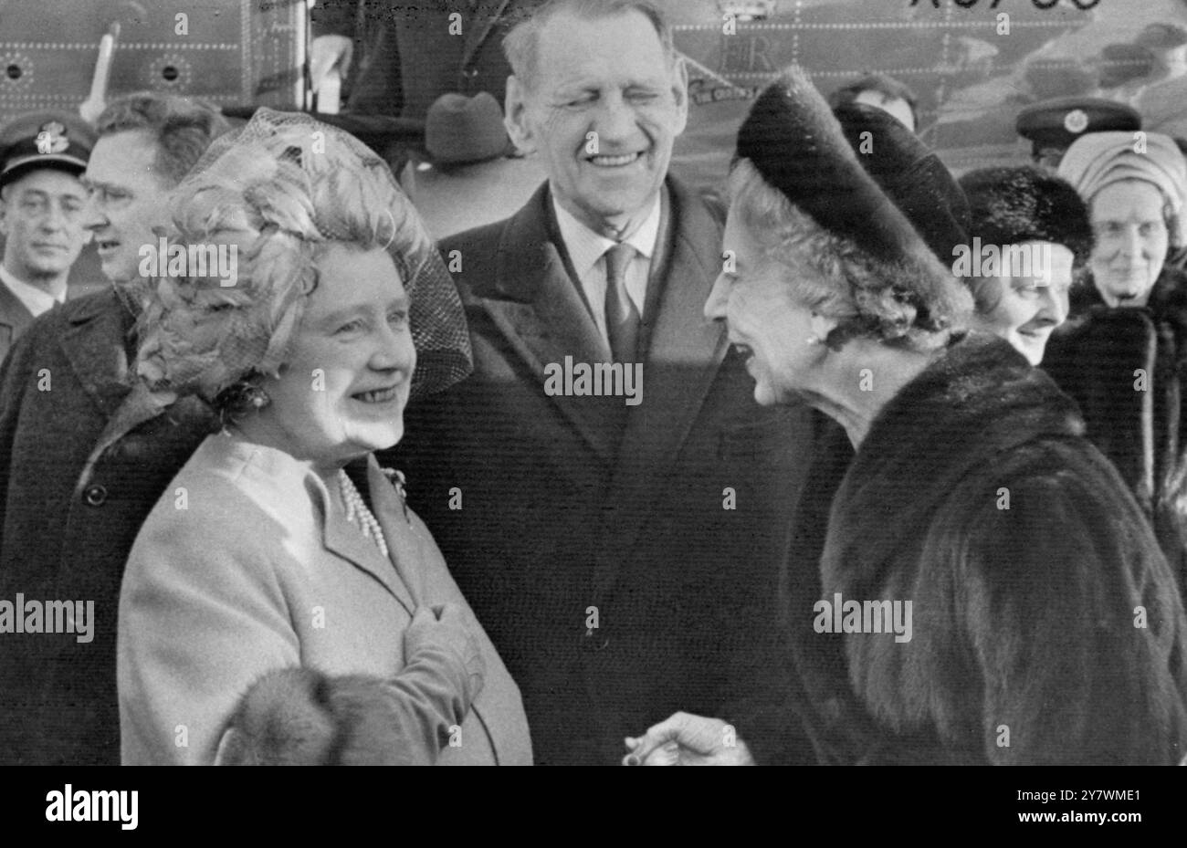 With her daughter ingrid hi-res stock photography and images - Page 2 -  Alamy, image size:1300x929