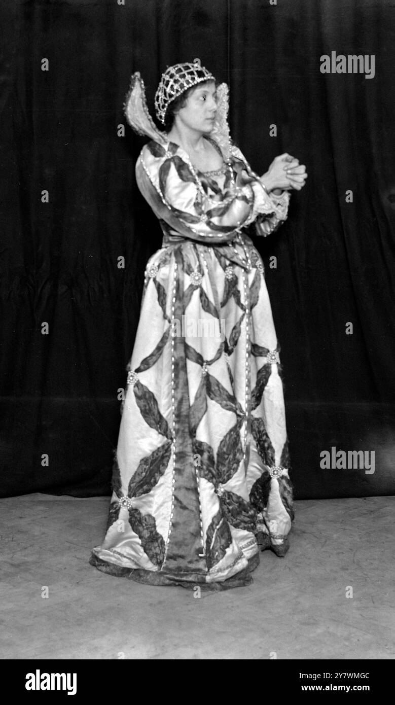 Miss Roth The Shakespeare play