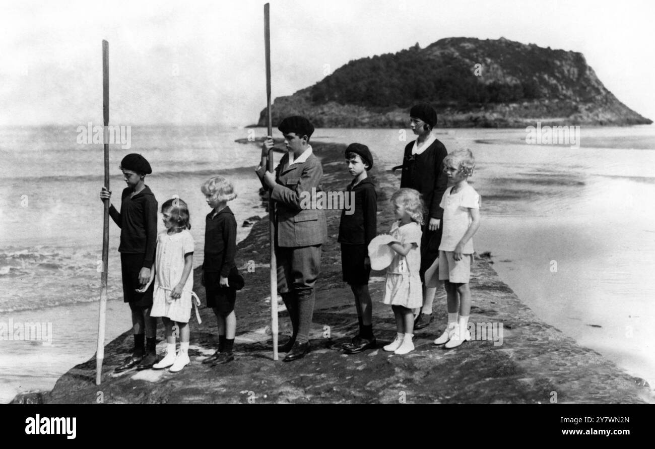 At the Villa Lequeitio , Spain are LtoR - Archduke Robert , Archduchess Charlotte , the Archdukes Karl-Ludwig , Otto and Felix , the Archduchesses Elizabeth-Charlotte and  Adelaide and and the Archduke Rudolf .They are the children of Emperor Charles I of Austria and his wife Princess Zita of Bourbon-Parma December 1926 Stock Photo