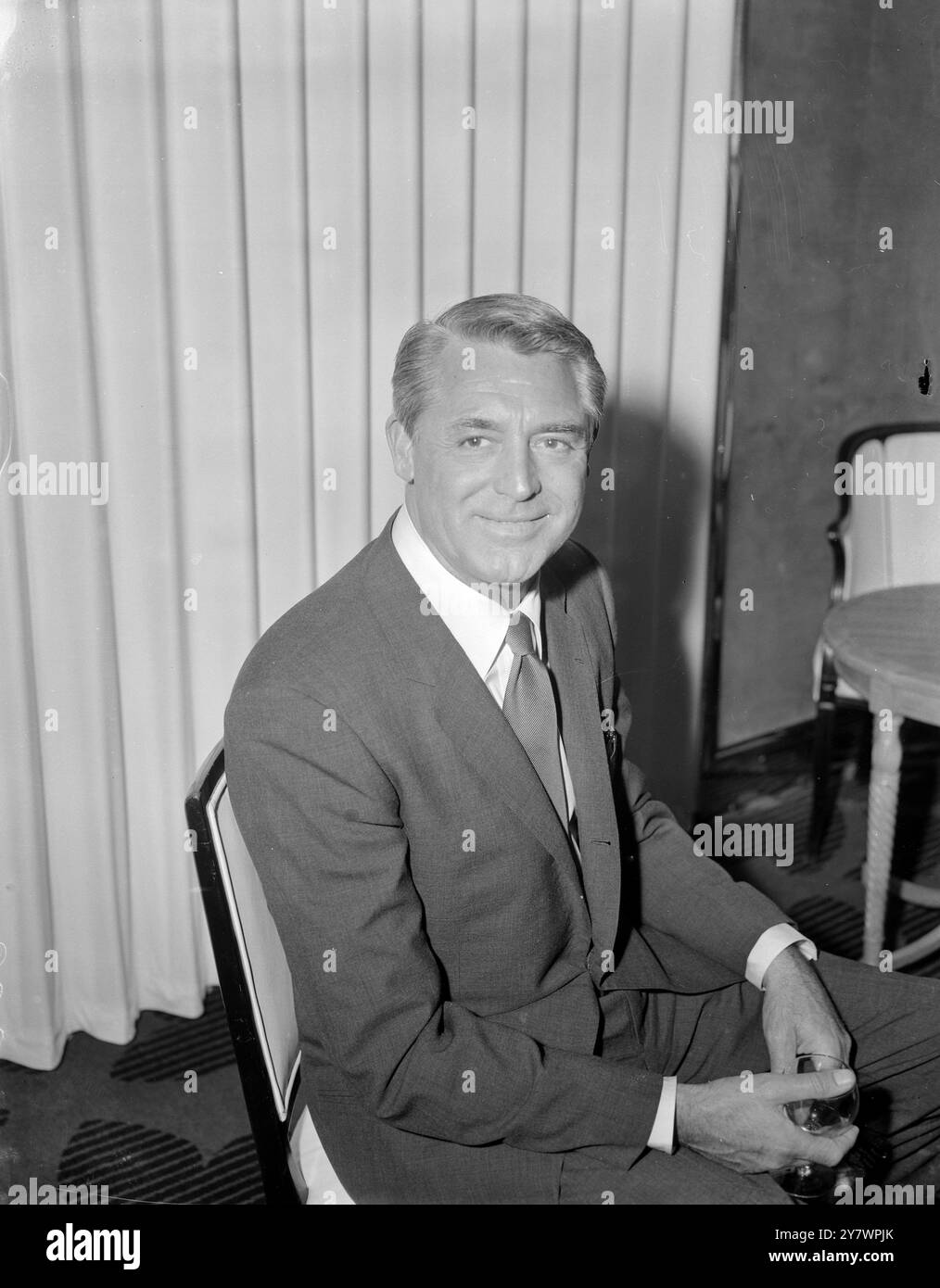 Cary grant in operation petticoat Black and White Stock Photos