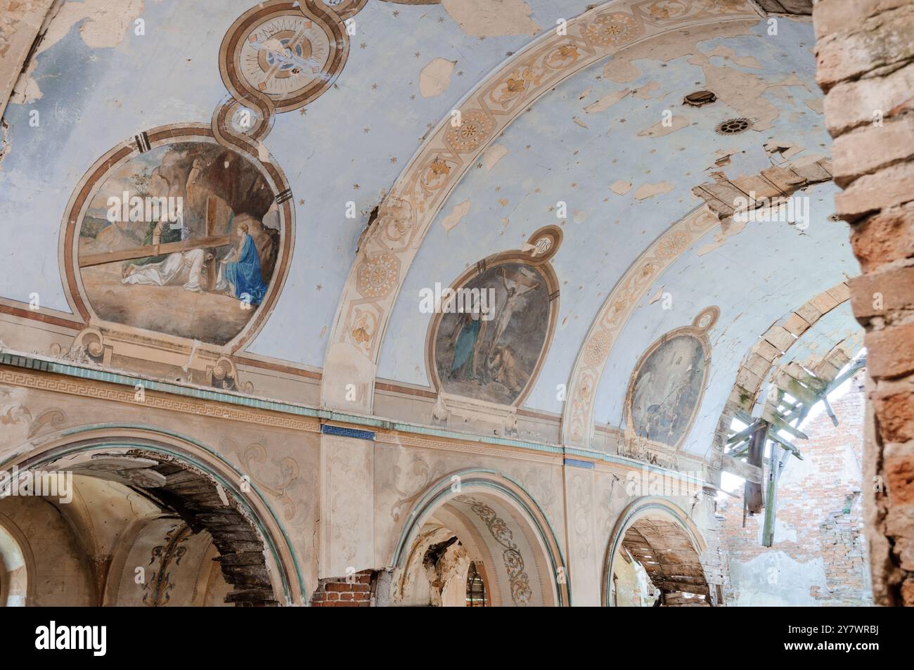 Forgotten Sanctuary: The Timeless Beauty of an Abandoned Chapel with