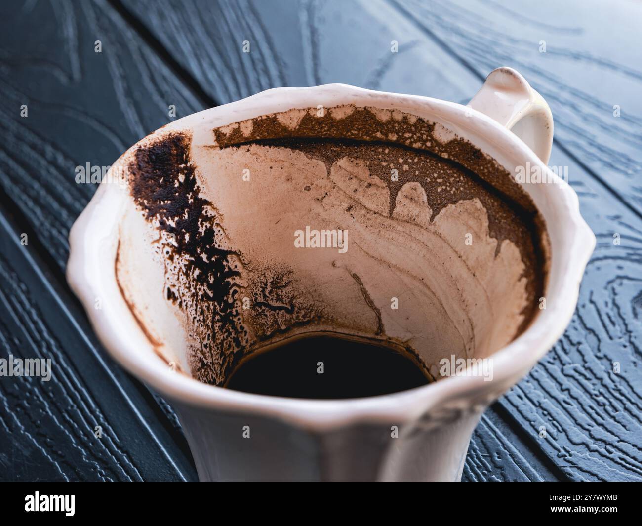 Coffee stains on inside of cup hi-res stock photography and images - Alamy