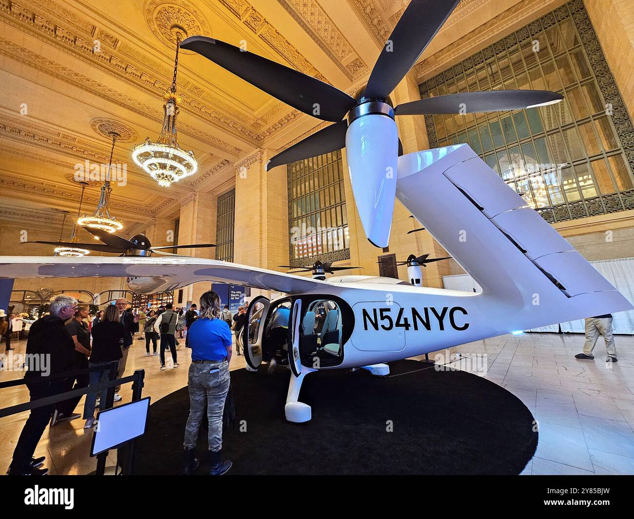 Flights 2025 hires stock photography and images Alamy