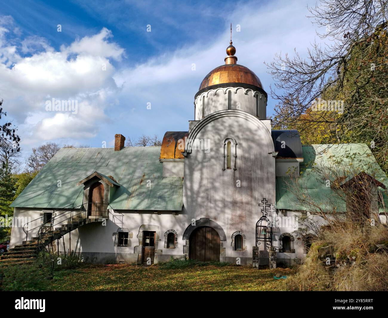 Cantal. Orthodox monastery Znamenie, Marcenat, Cezallier plateau,  Regional Natural Park of the Auvergne Volcanoes, Auvergne Rhone Alpes, France Stock Photo