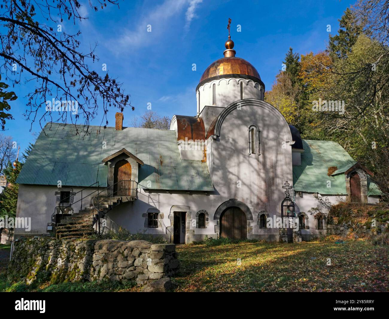 Cantal. Orthodox monastery Znamenie, Marcenat, Cezallier plateau,  Regional Natural Park of the Auvergne Volcanoes, Auvergne Rhone Alpes, France Stock Photo