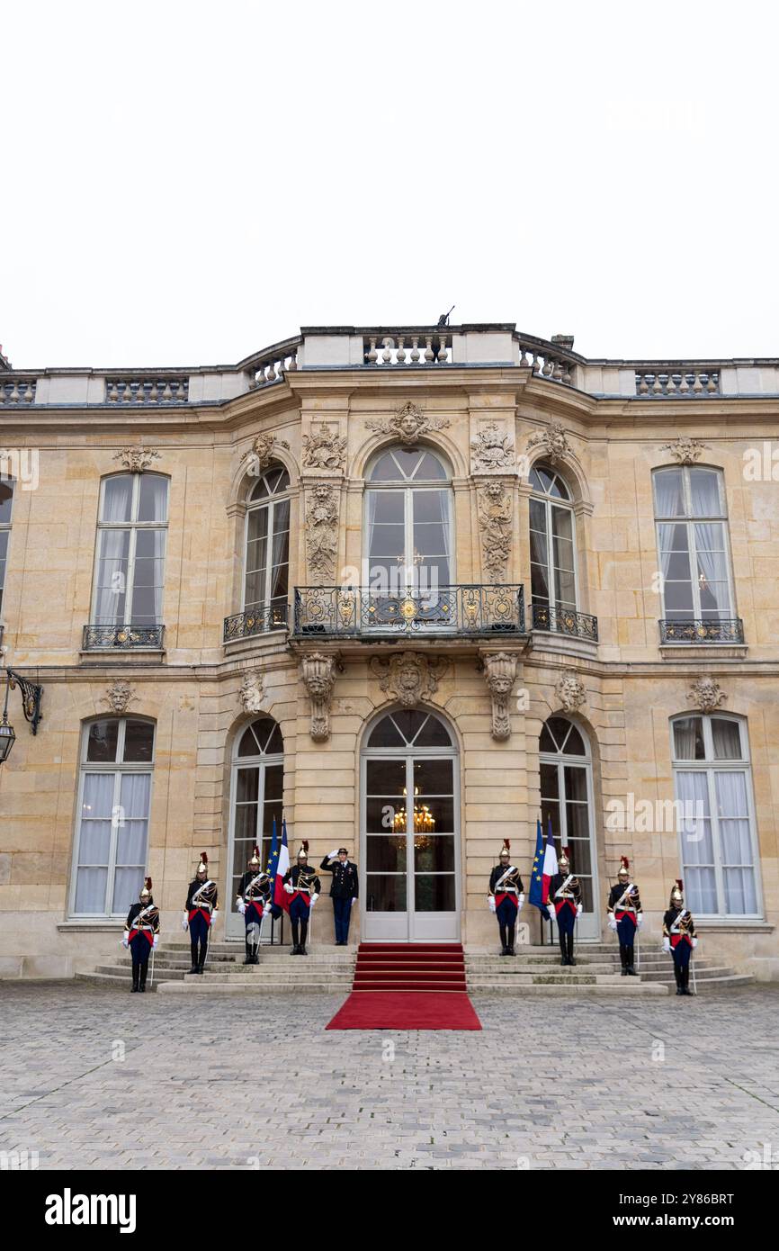 Hotel matignon entrance hi-res stock photography and images - Alamy