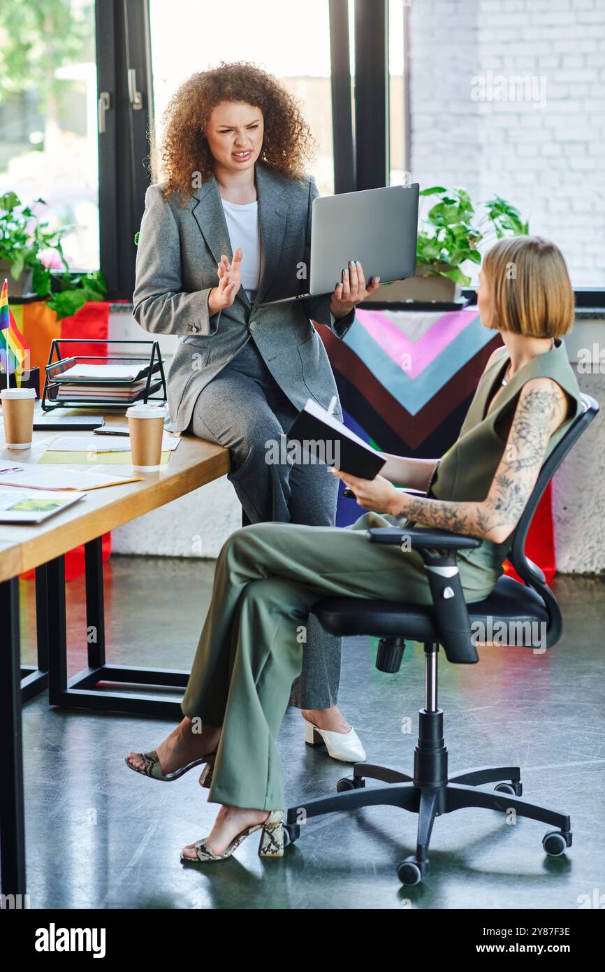 Inclusive discussion hi-res stock photography and images - Alamy