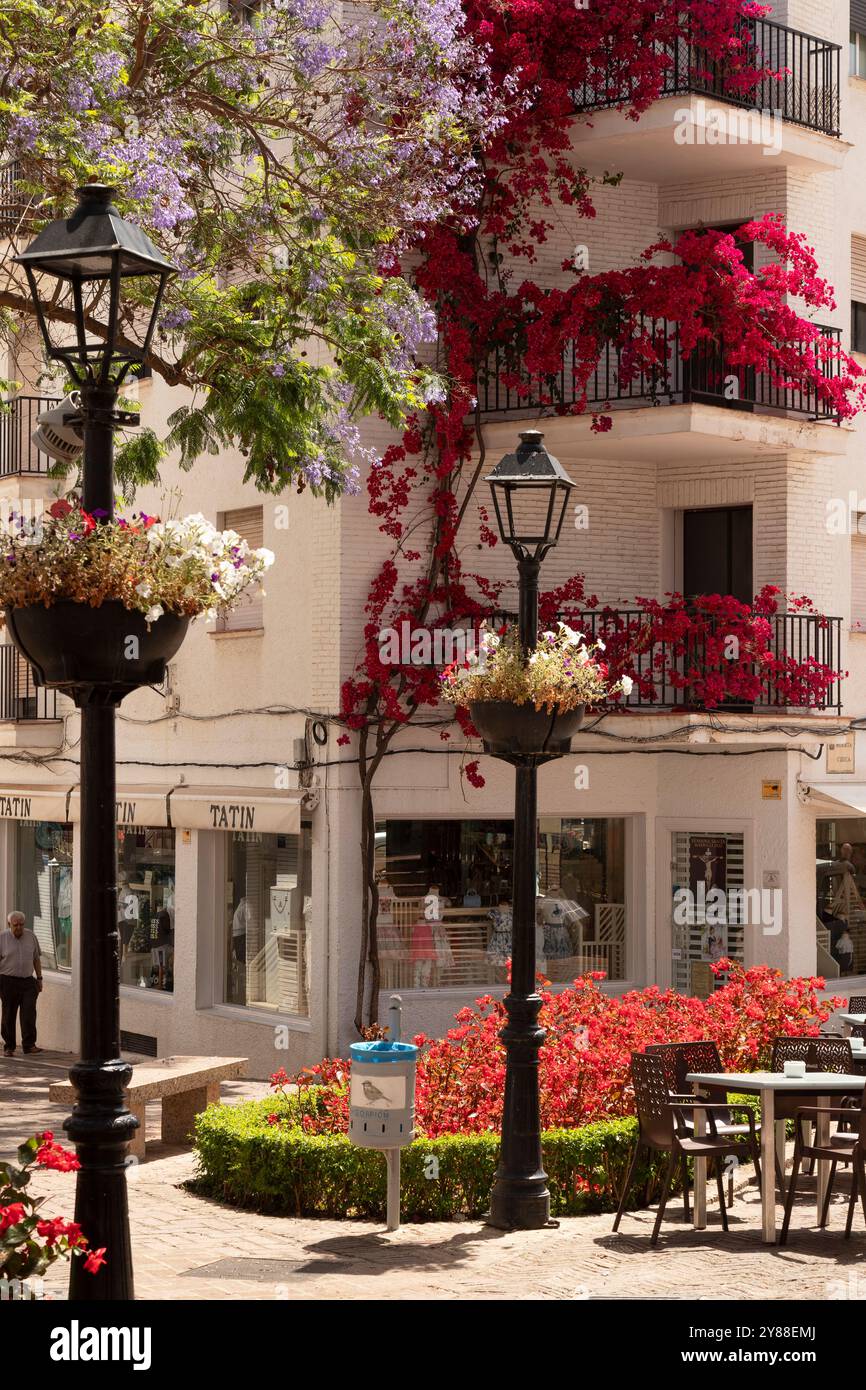 City lush hi-res stock photography and images - Alamy