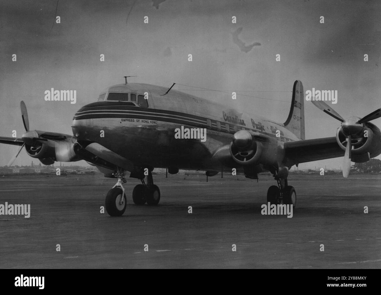 Canadian pacific airlines Black and White Stock Photos & Images - Alamy