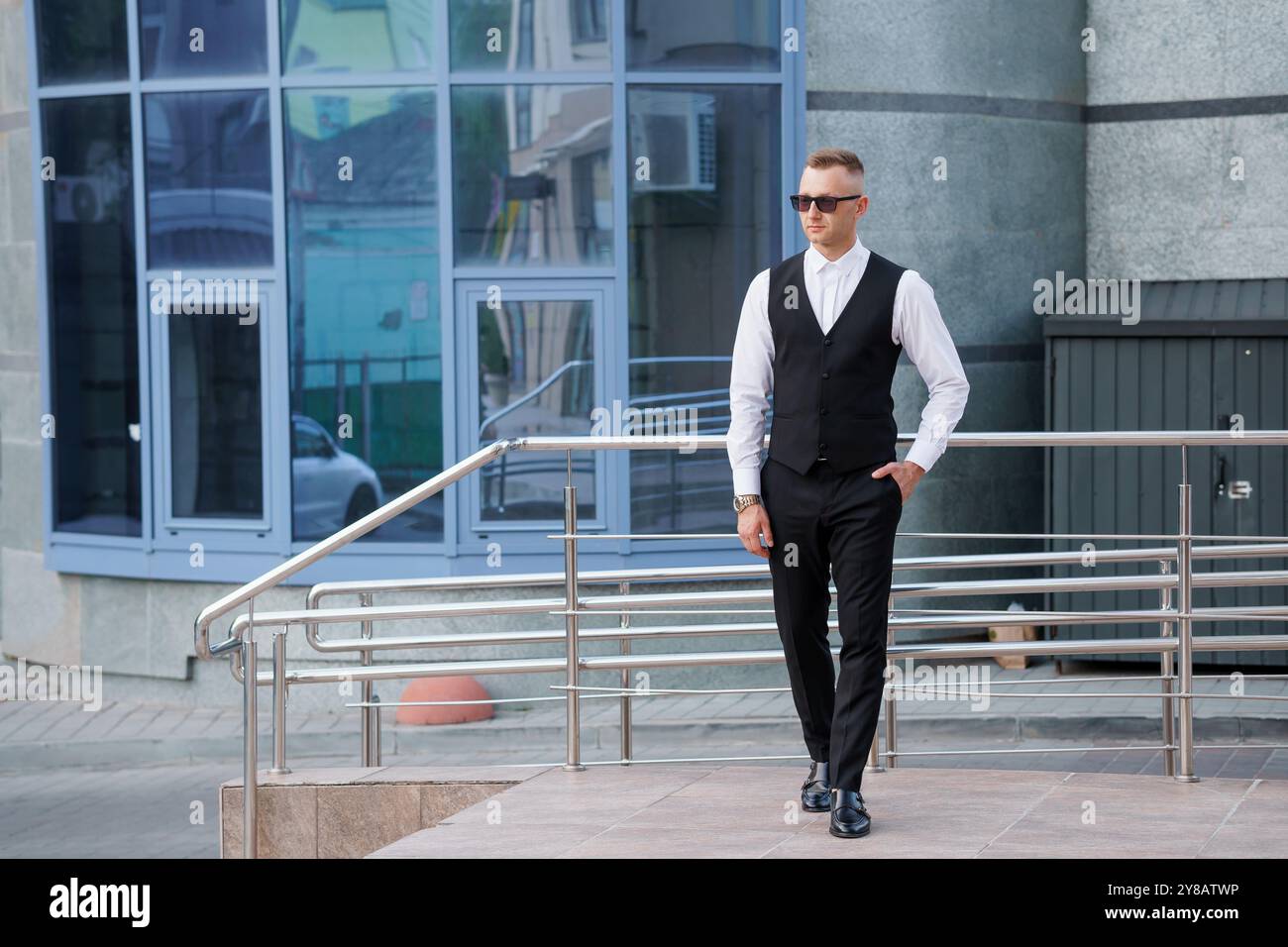 Confidently in formal attire hi-res stock photography and images - Alamy
