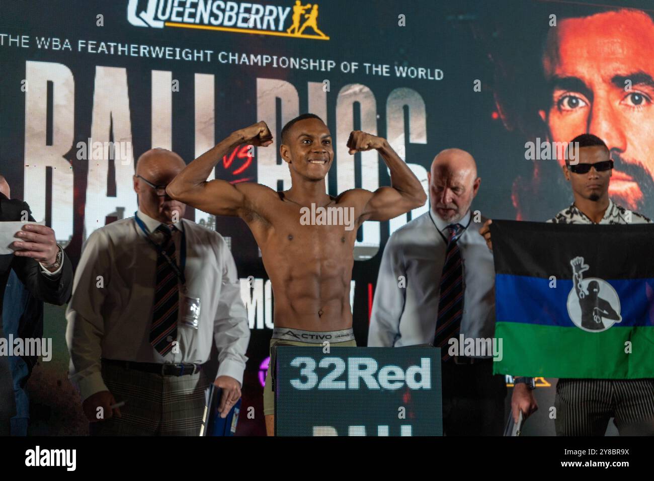 Ball Vs Rios Nick ball vs ronny rios weigh inns hi-res stock photography and images ...