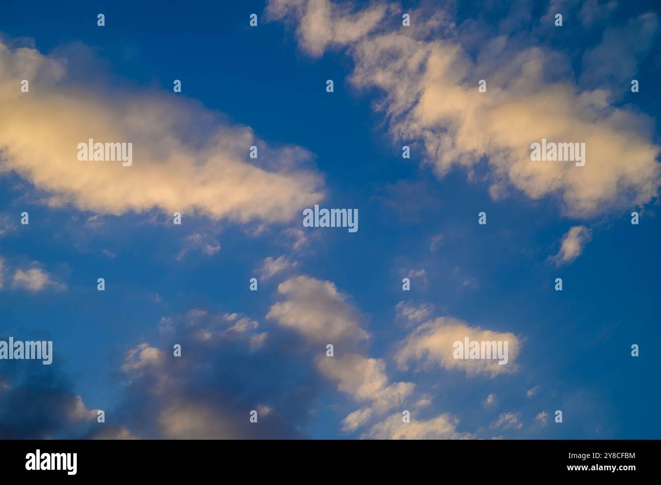 Beautiful sky and clouds autumn sunset background Stock Photo - Alamy