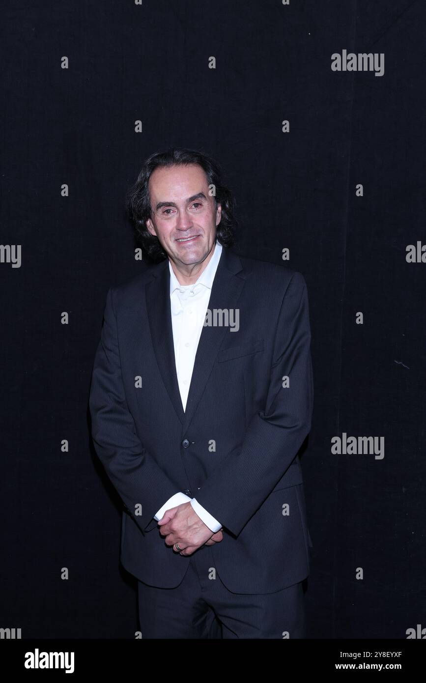 Mexico City, Mexico. 04th Oct, 2024. Rafael Perrin poses for photos during the 'El Sotano' press conference at Teatro Fernando Soler in Mexico City, Mexico, on October 4, 2024. (Photo by Yamak Perea/ Eyepix Group) (Photo by Eyepix/NurPhoto) Credit: NurPhoto SRL/Alamy Live News Stock Photo