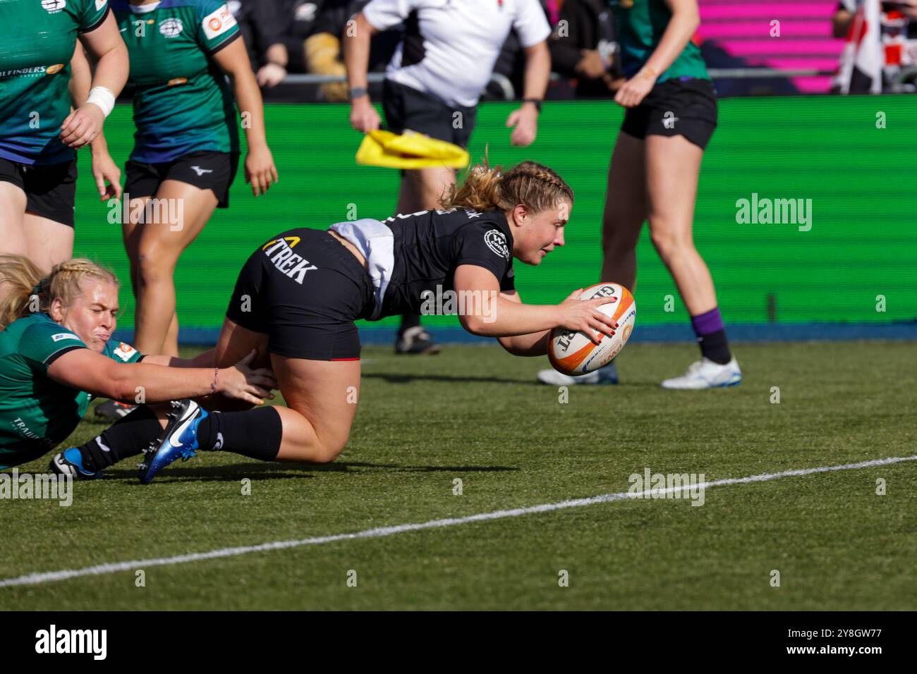 London, UK. 4th Oct, 2024. May Campbell (Co-captain) scores a try for Saracens during the Saracens Women v Trailfinders Women match at StoneX Stadium for Round 1 of the Premiership Women's Rugby 2024/25 season. UK © ️ Credit: Elsie Kibue/Alamy Live News Stock Photo