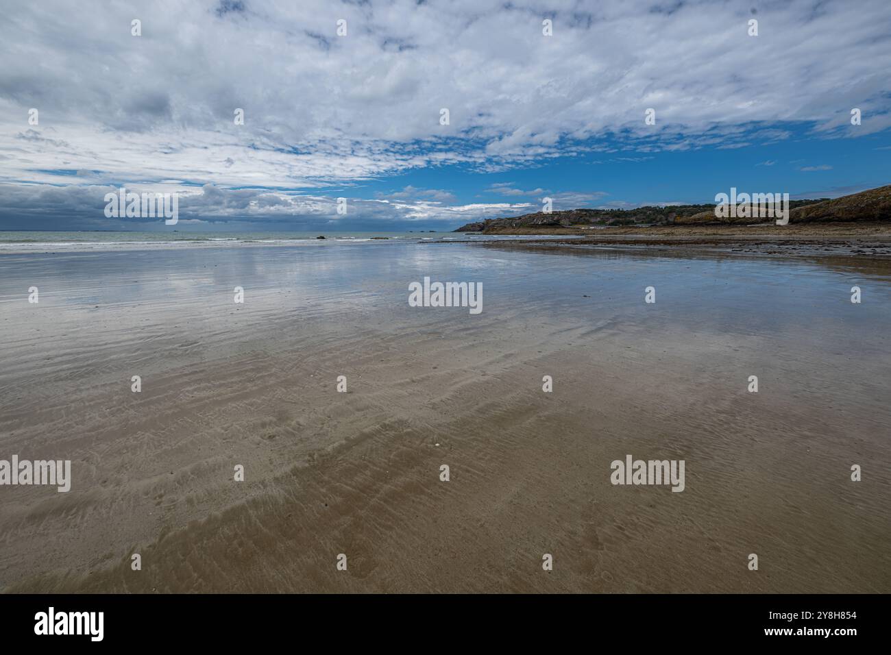 Low Tide at the Plage de Caroual in Brittany, France Stock Photo - Alamy