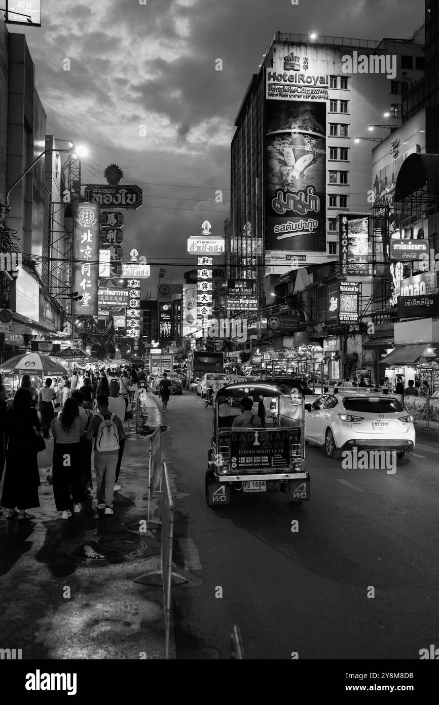 Bangkok traffic at night Black and White Stock Photos & Images - Alamy