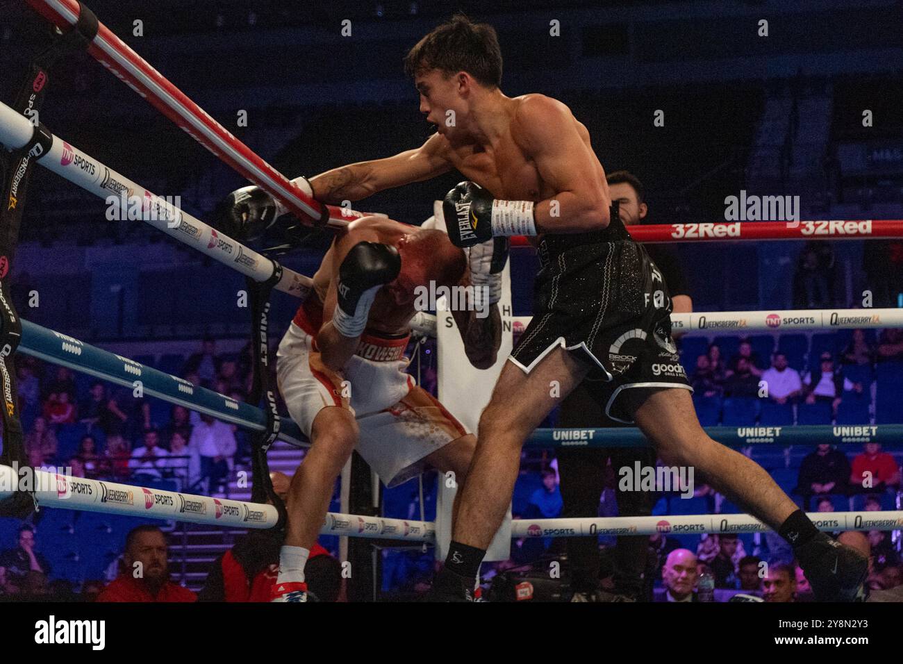 Ball Vs Rios Oliver wardle hi-res stock photography and images - Alamy