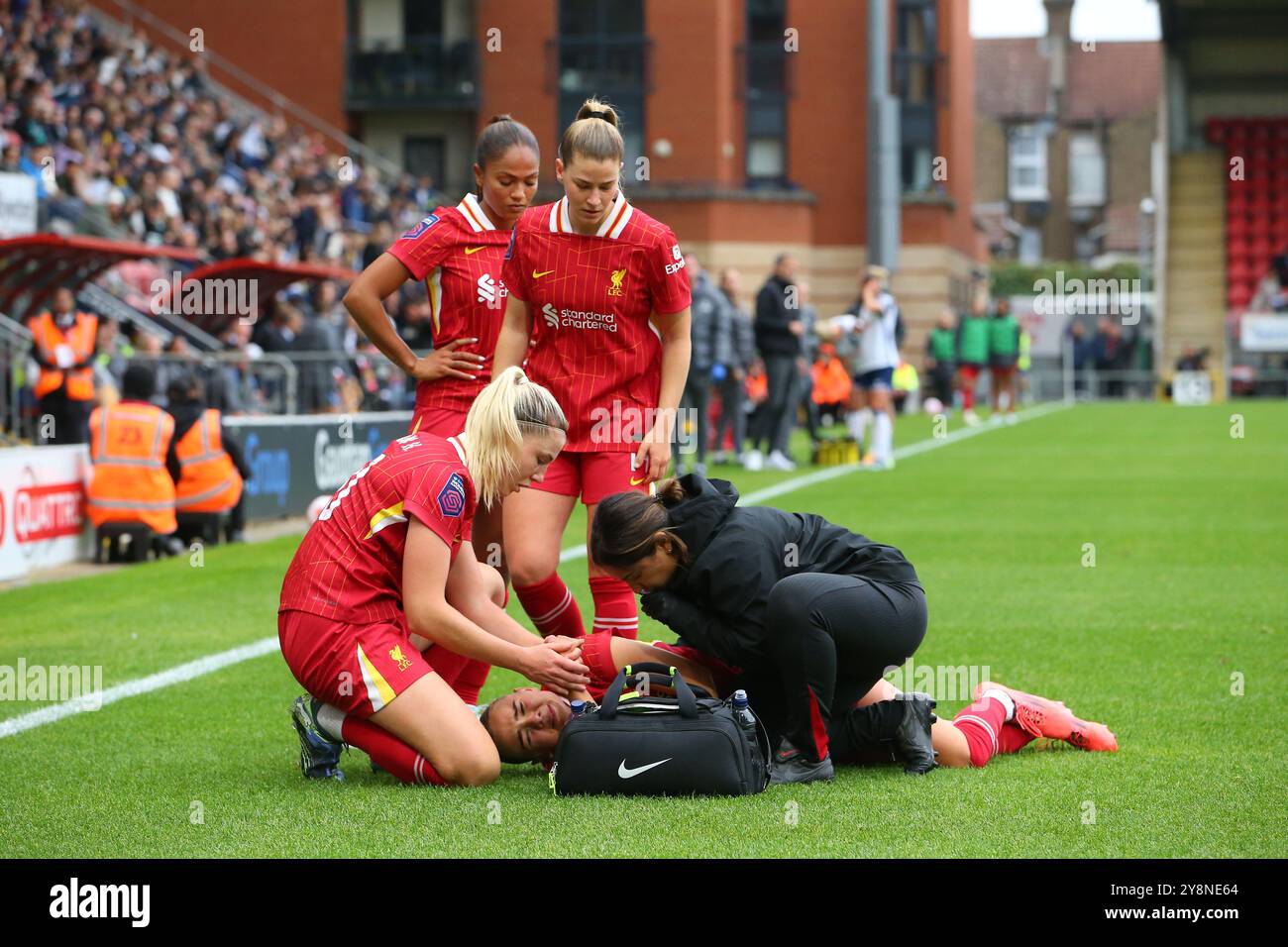 Brisbane Road London UK 6th Oct 2024 Womens Super League Football Brisbane Road London UK 6th Oct 2024 Womens Super League Football