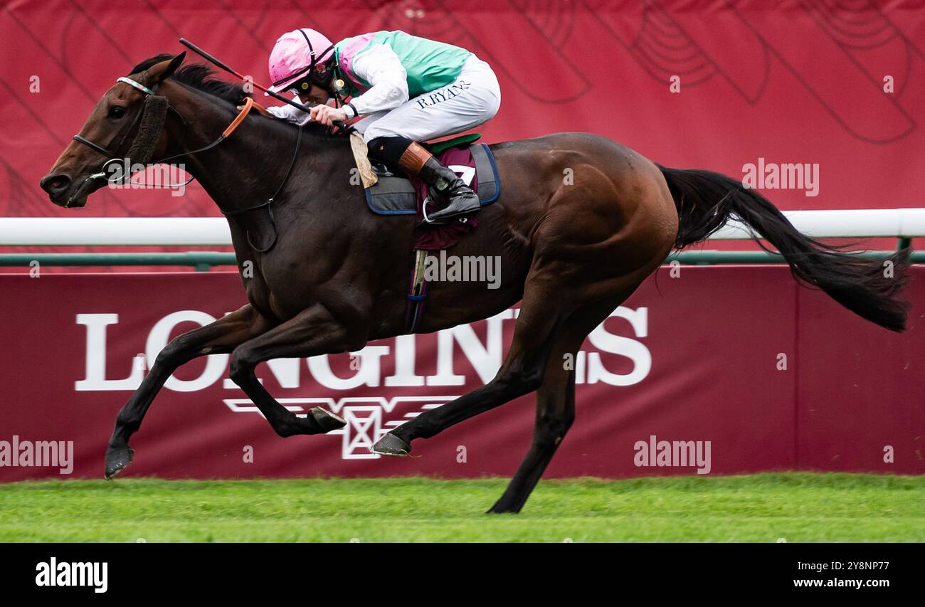 Paris , France. Sunday 6th October 2024. Bluestocking and jockey Rossa ...