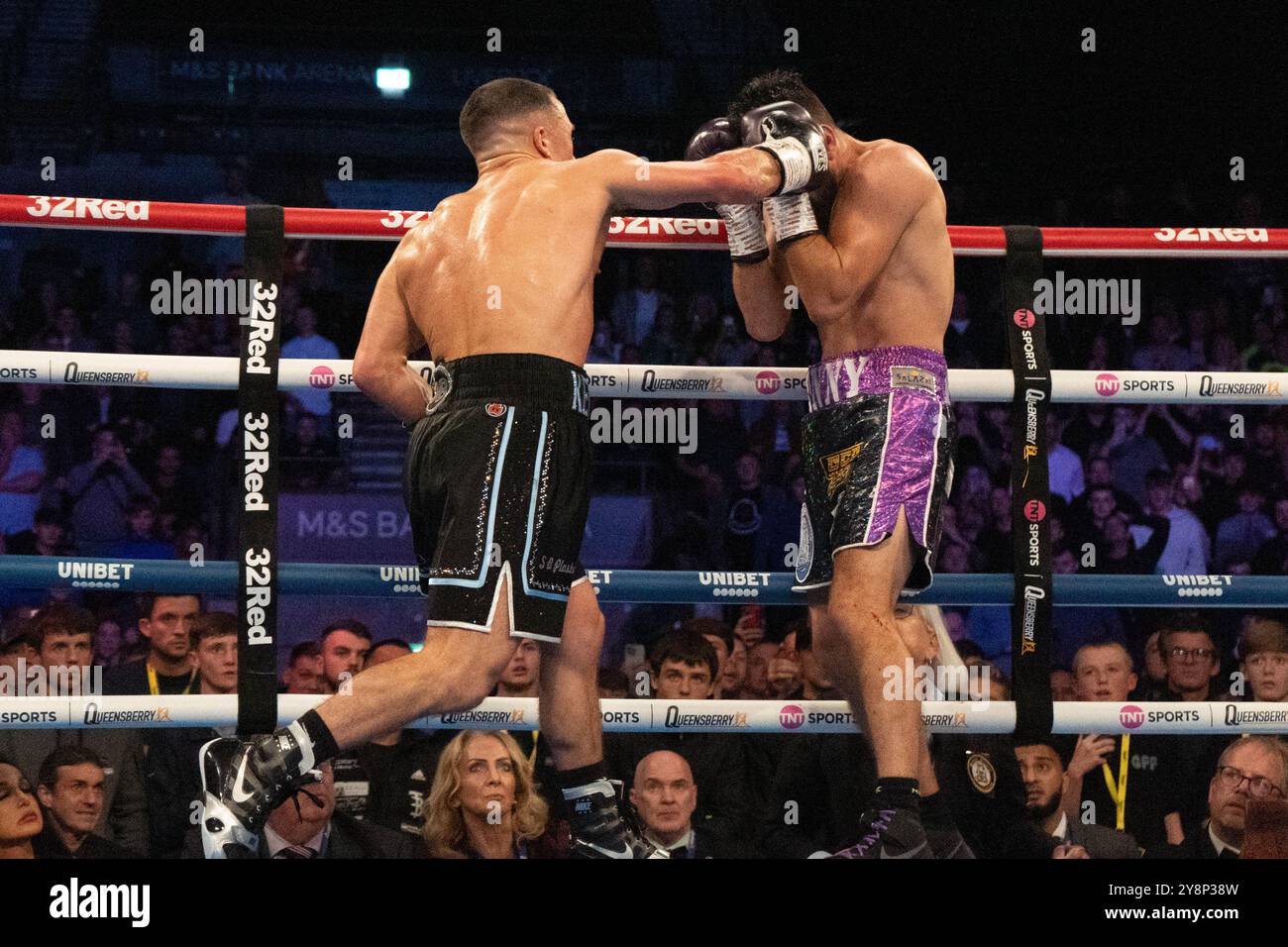 Ball Vs Rios Nick ball vs ronny rios hi-res stock photography and images - Alamy