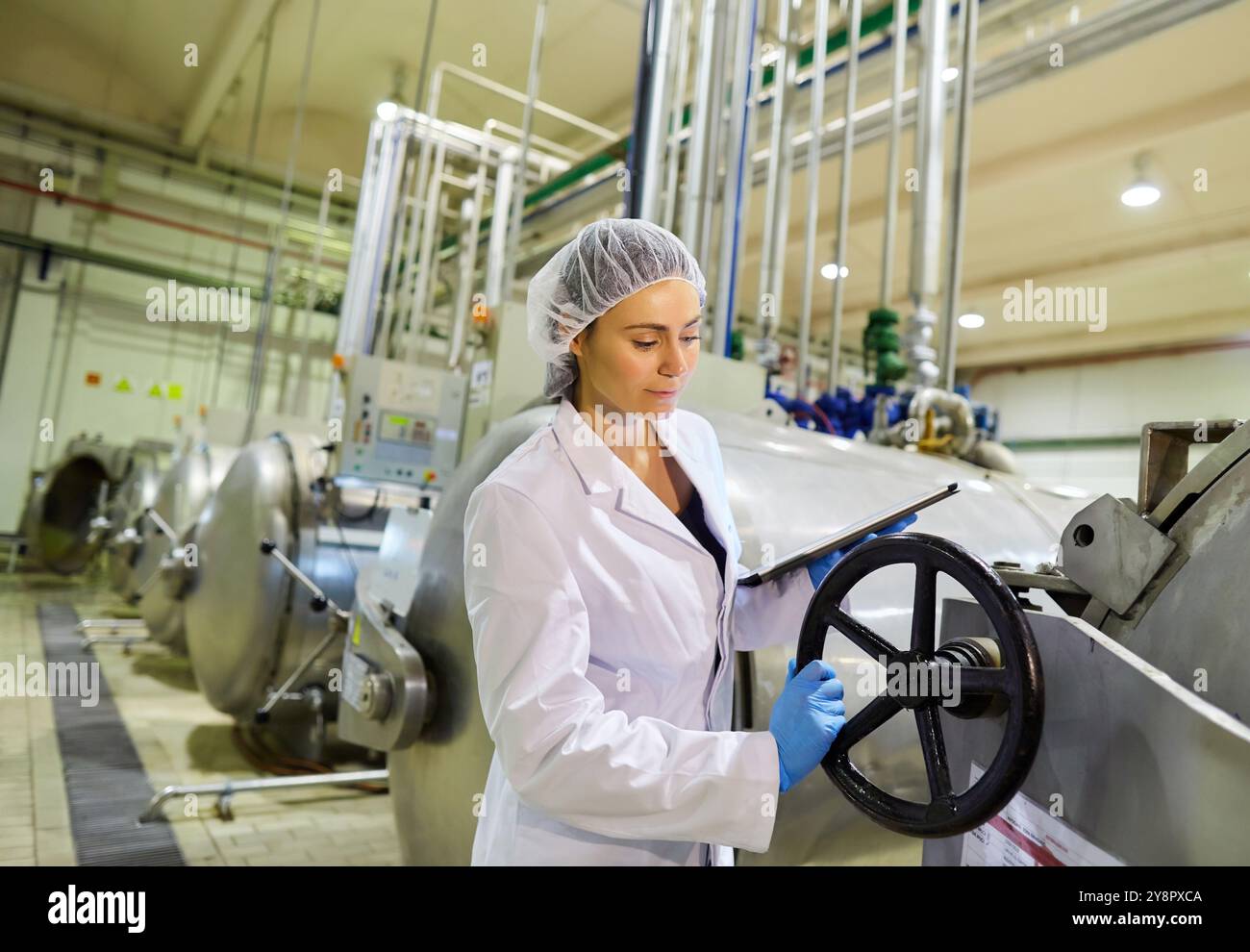 Autoclave in production line hi-res stock photography and images - Alamy
