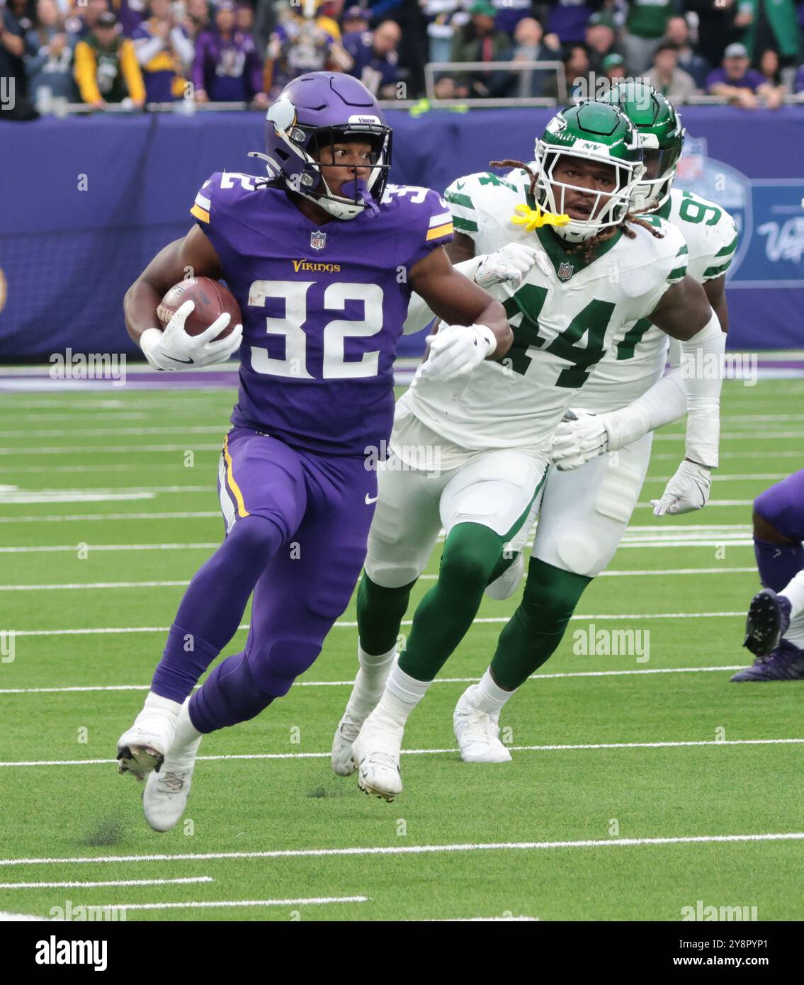 London, UK. 06th Oct, 2024. Minnesota Vikings Running Back Ty Chandler runs with the football in their game against the New York Jets at White Hart Lane in London on Sunday, October 06, 2024. Vikings beat the Jets 23-17. Photo by Hugo Philpott/UPI Credit: UPI/Alamy Live News Stock Photo