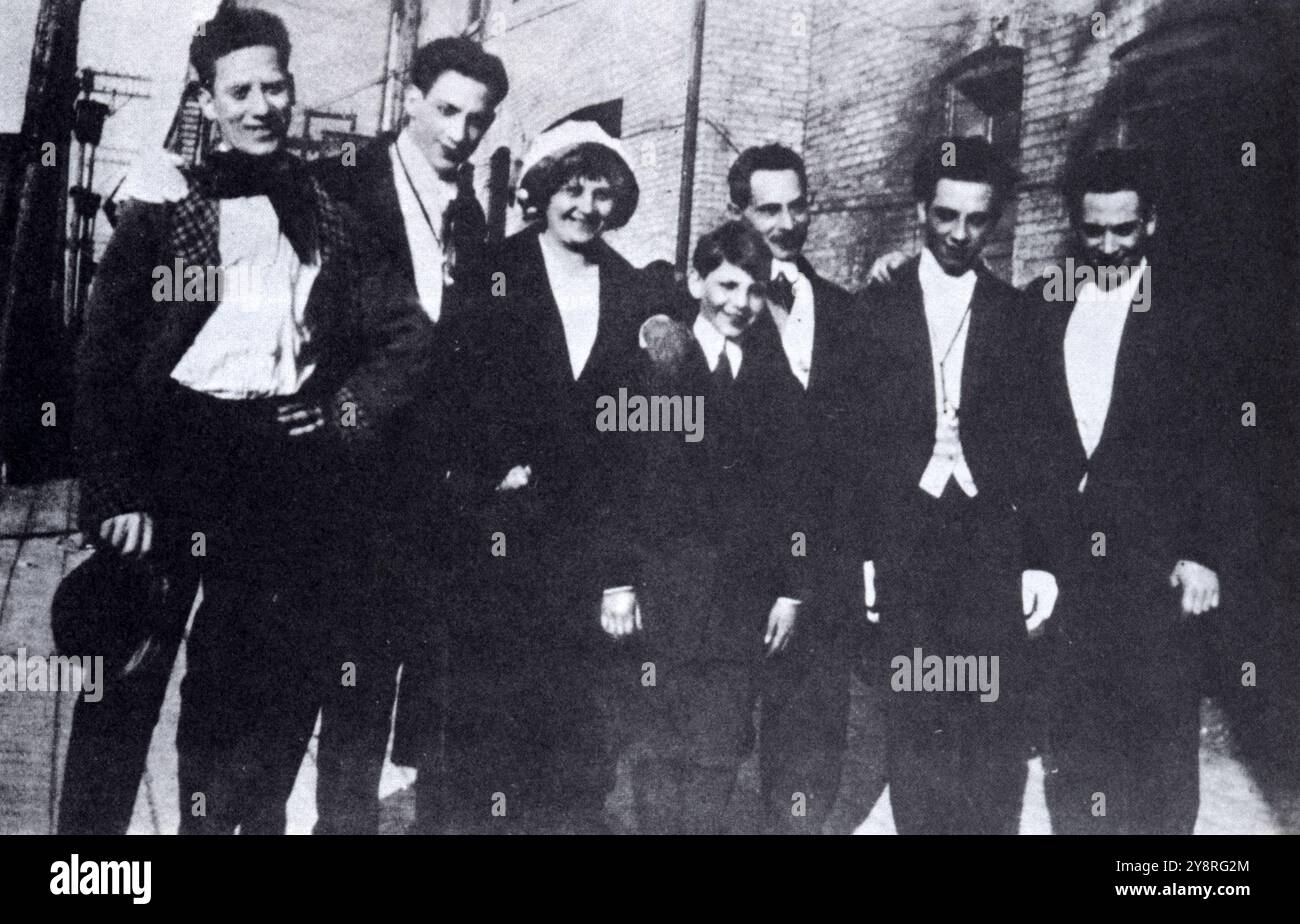 The only known photo of the entire surviving Marx family, 1915. From ...