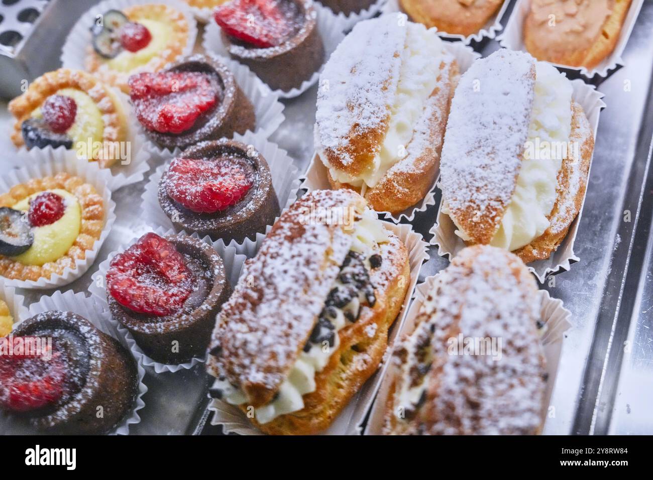 Sandri perugia hi-res stock photography and images - Alamy, image size:1300x956