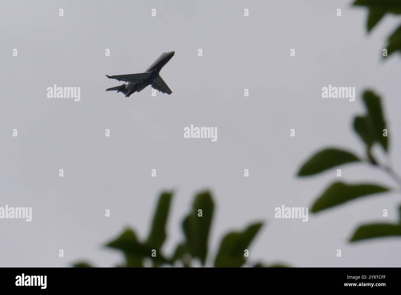 Bombardier challenger 300 hi-res stock photography and images - Alamy