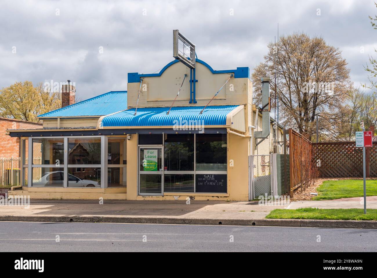 A vacant retail building on Adelaide Street in Blayney, New South Wales, Australia Stock Photo