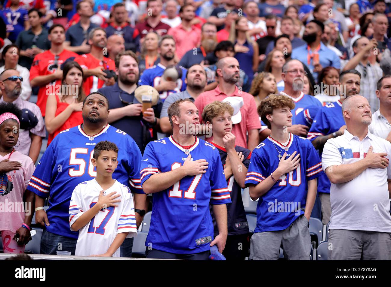American fans during the national anthem hi-res stock photography and ...