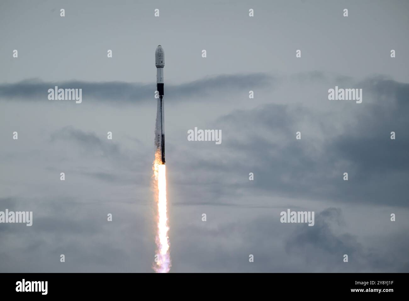 Cape Canaveral, Florida, USA. 7th Oct, 2024. A SpaceX Falcon 9 rocket carrying the European Space Agency's Hera spacecraft lifts off from Space Launch Complex-40 (SLC-40) at Cape Canaveral Space Force Station, Florida, on Oct. 7, 2024. Hera will visit the Didymos asteroid and examine the impact on its moon, Dimorphos, after NASA's (DART) Double Asteroid Redirection Test Spacecraft knocked it off course two years ago. Credit: ZUMA Press, Inc./Alamy Live News Stock Photo