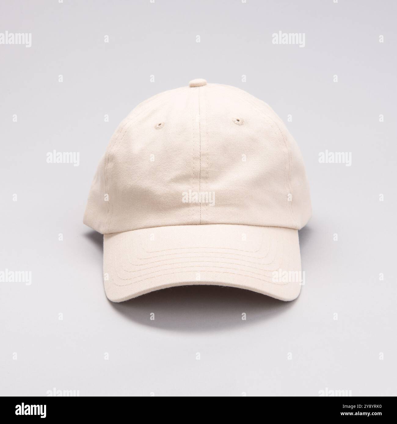 Cream flat cap hi-res stock photography and images - Alamy