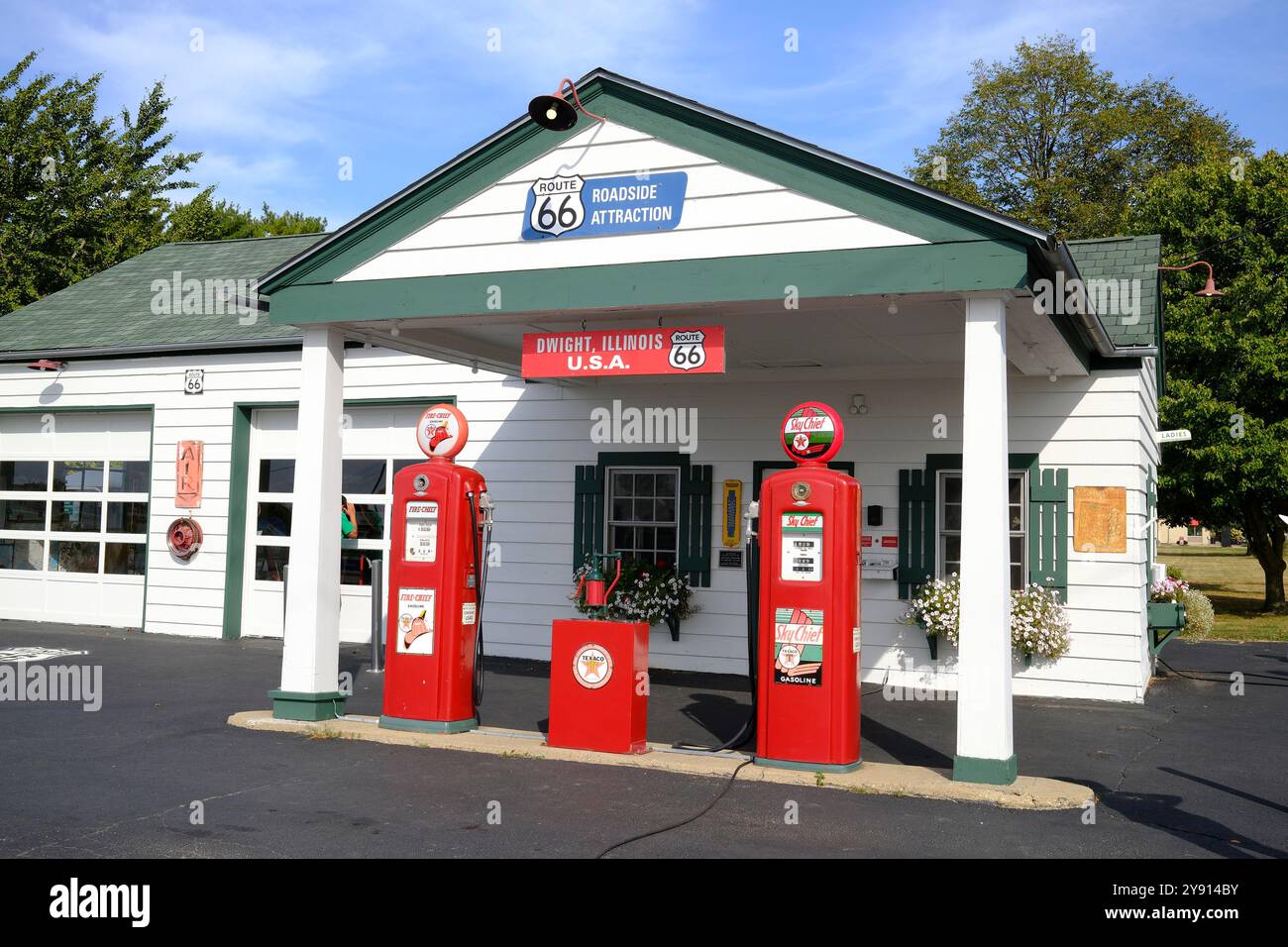 The Historic Ambler/Becker Gas Station along old Route 66 in Dwight, Illinois Stock Photo