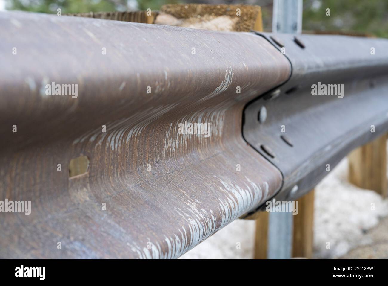 Guard rail hi-res stock photography and images - Alamy