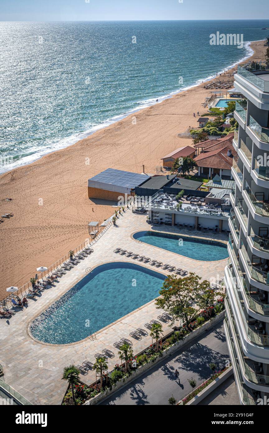 View of the pool and beach area on a sunny day on the Black Sea, Golden Sands, Varna, Bulgaria, Europe Stock Photo