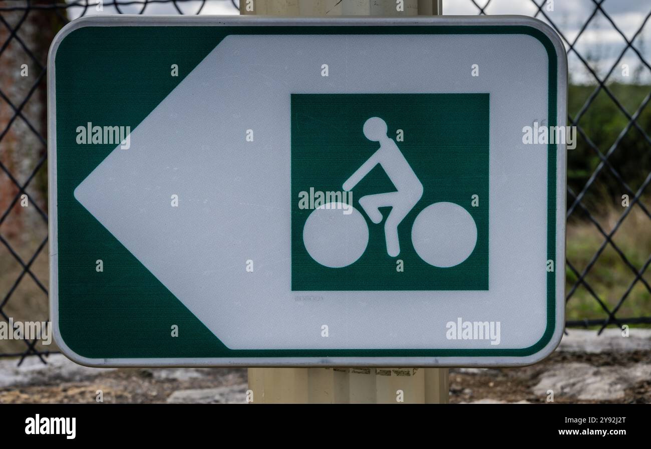 Route marker on the Sarlat Voie Verte bike path from Sarlat to Cazoulès , France Stock Photo