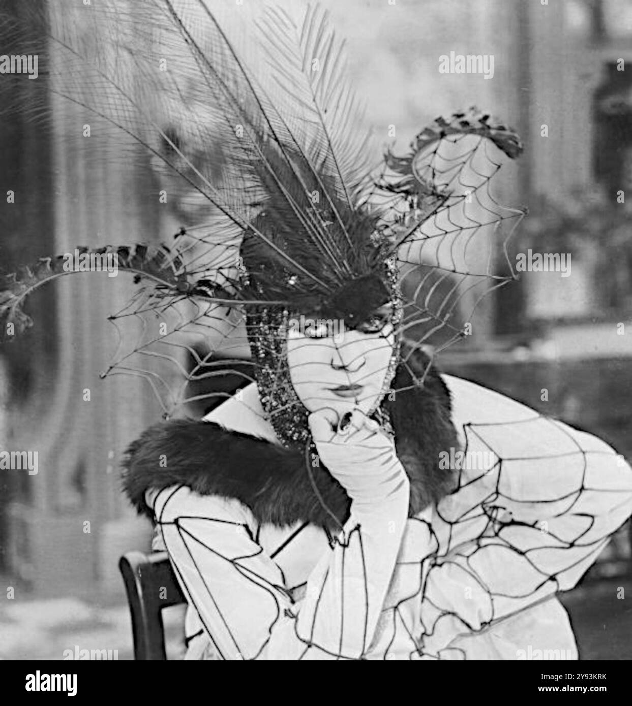 Valeska Suratt as Zena the temptress for the silent drama film The New York Peacock - 1917 Stock Photo