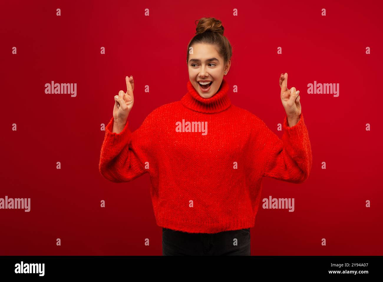 Thumbs up beautiful woman portrait hi-res stock photography and images ...
