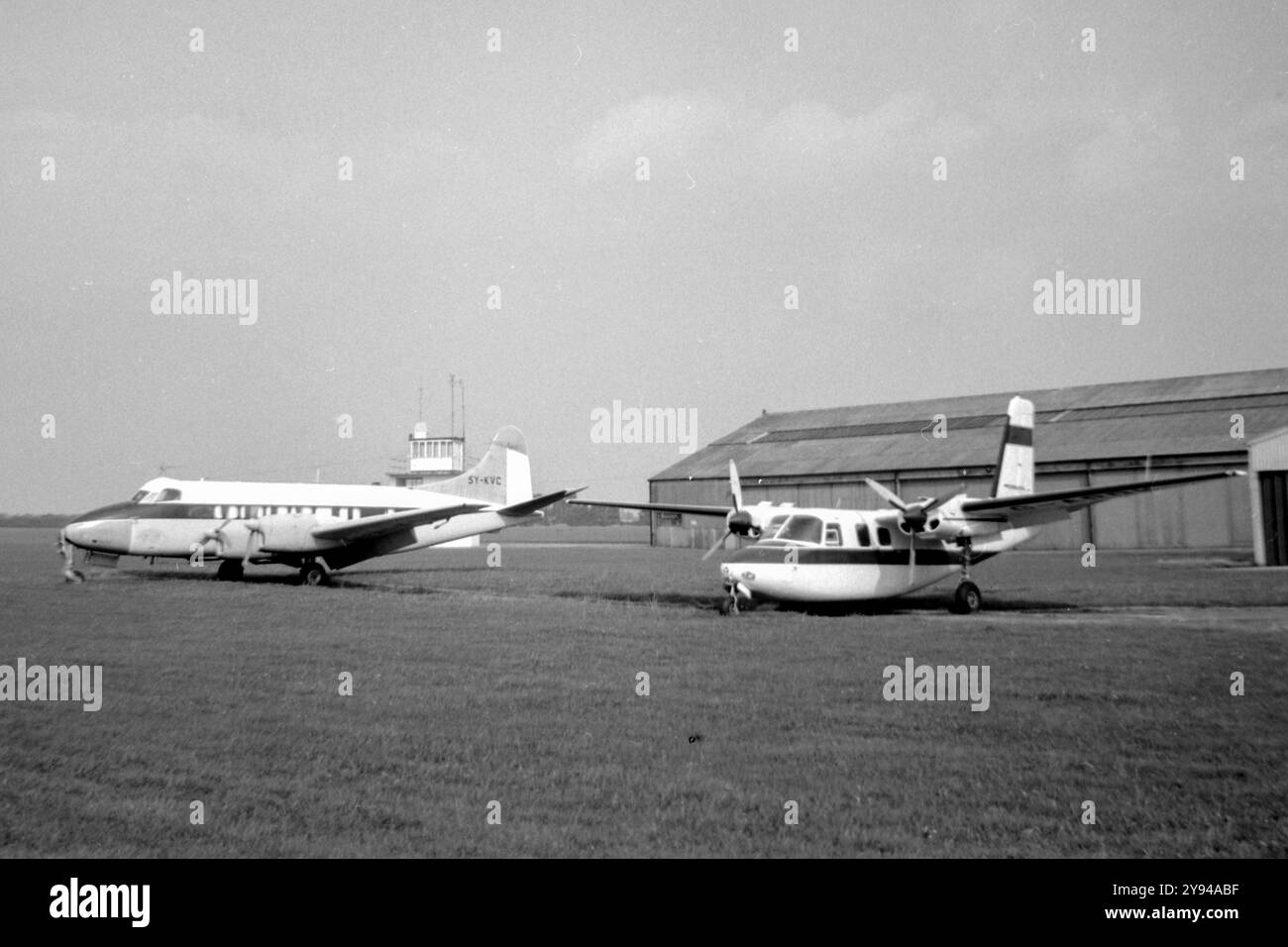De havilland heron Black and White Stock Photos & Images - Alamy