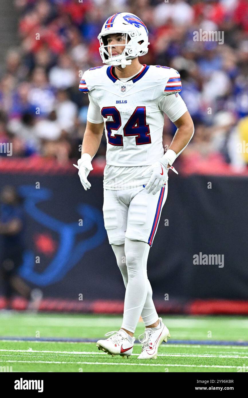 Buffalo Bills safety Cole (24) lines up in the first quarter Buffalo Bills safety Cole (24) lines up in the first quarter